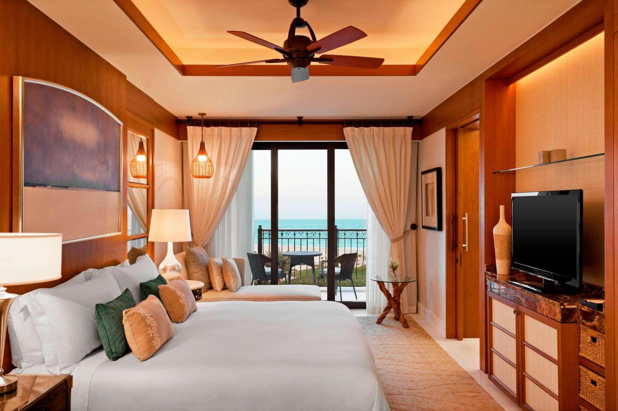 Camera Premim con Vista Mare, 1 Letto King-Size, Divano-Letto e Balcone